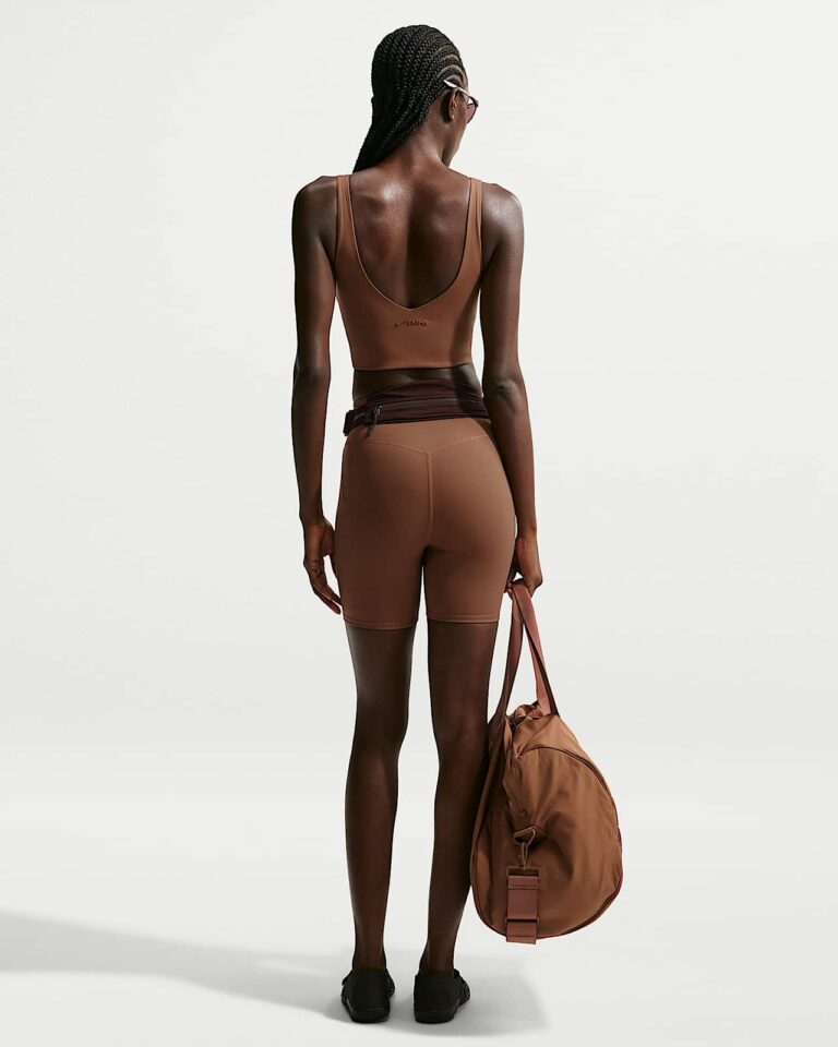 Велосипедки NikeSKIMS Matte High-Waisted 5″ Biker Shorts «Carob Brown» Женская