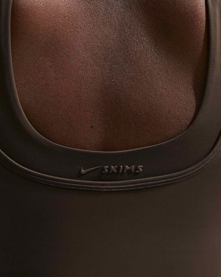 Майка NikeSKIMS Matte Double-Strap Scoop Tank Top «Dark Sepia» Женская