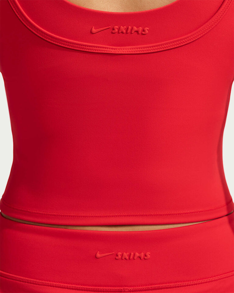 Майка NikeSKIMS Matte Double-Strap Scoop Tank Top «University Red» Женская