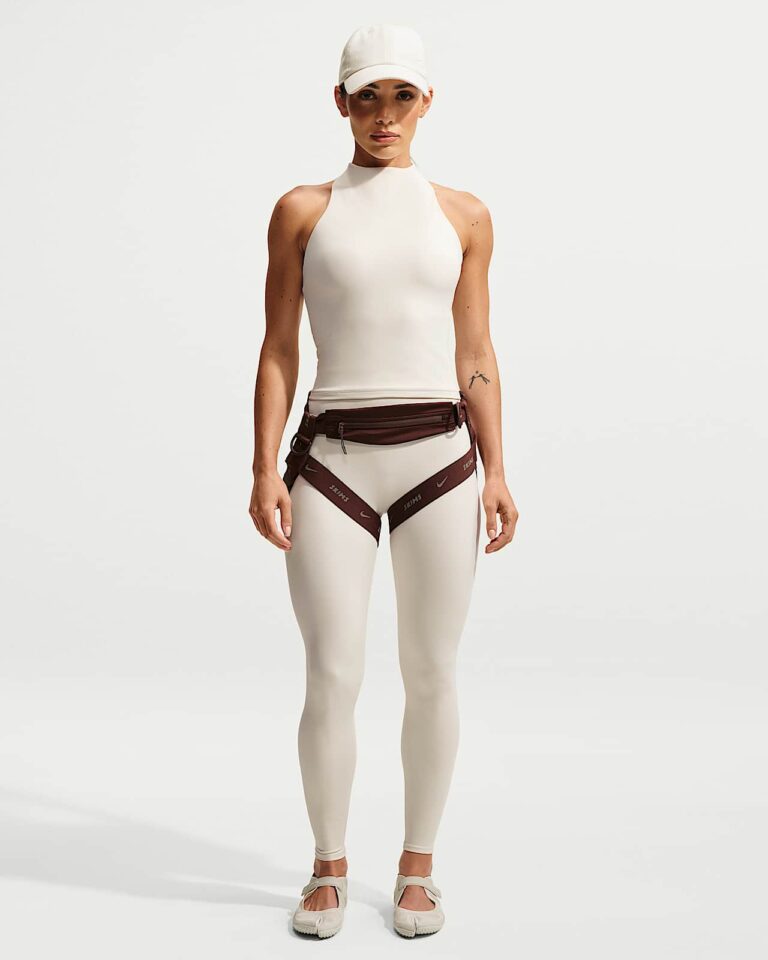 Майка NikeSKIMS Matte Mock-Neck Racerback Tank Top «Actv Ivory» Женская