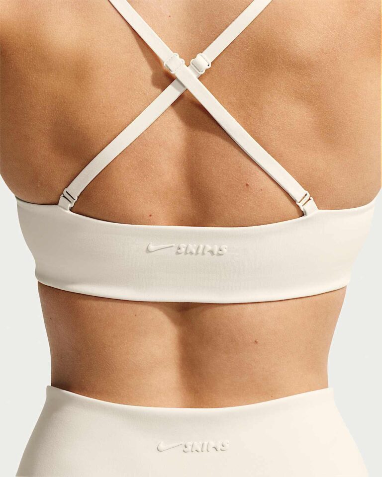 Топ NikeSKIMS Matte Micro-Scoop Bra «Actv Ivory/Flamingo» Женская