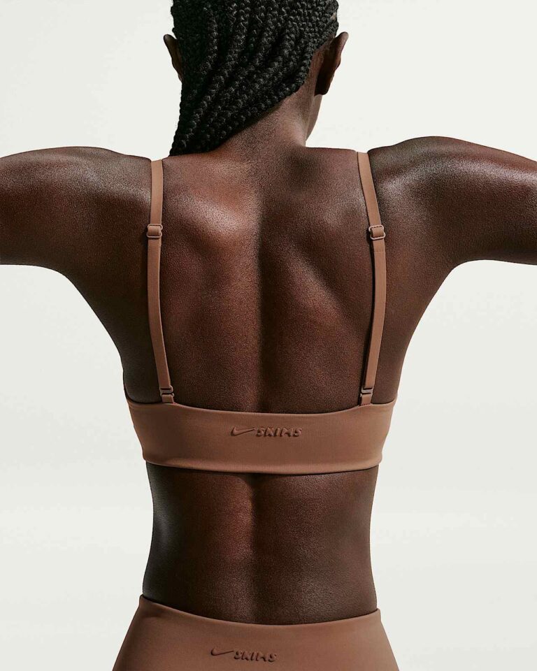 Топ NikeSKIMS Matte Micro-Scoop Bra «Carob Brown» Женская