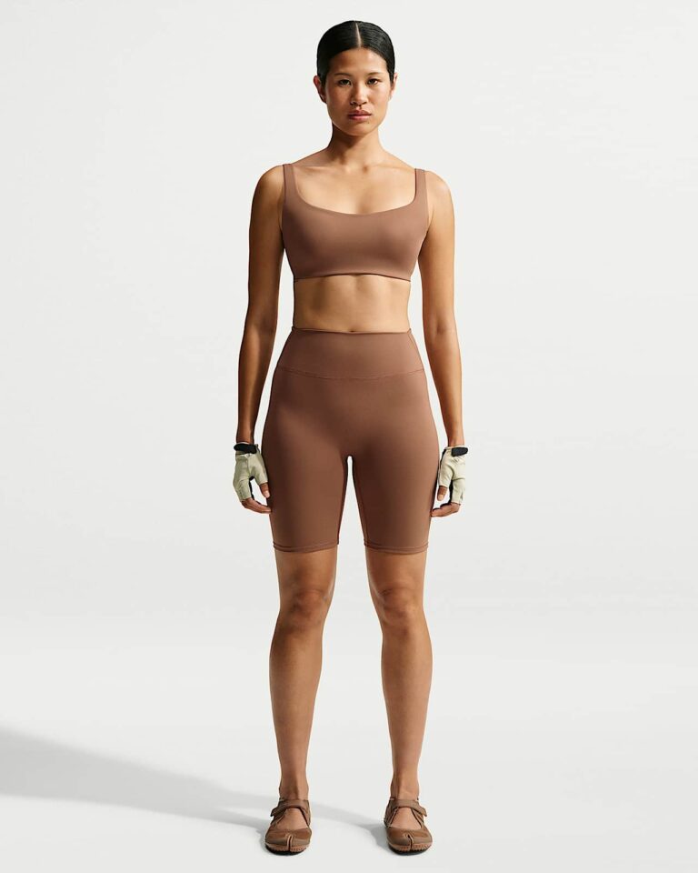 Топ NikeSKIMS Matte Scoop-Neck Bra «Carob Brown» Женская
