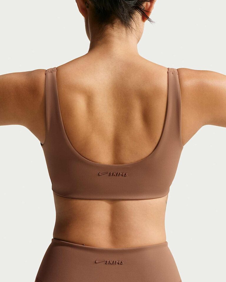 Топ NikeSKIMS Matte Scoop-Neck Bra «Carob Brown» Женская