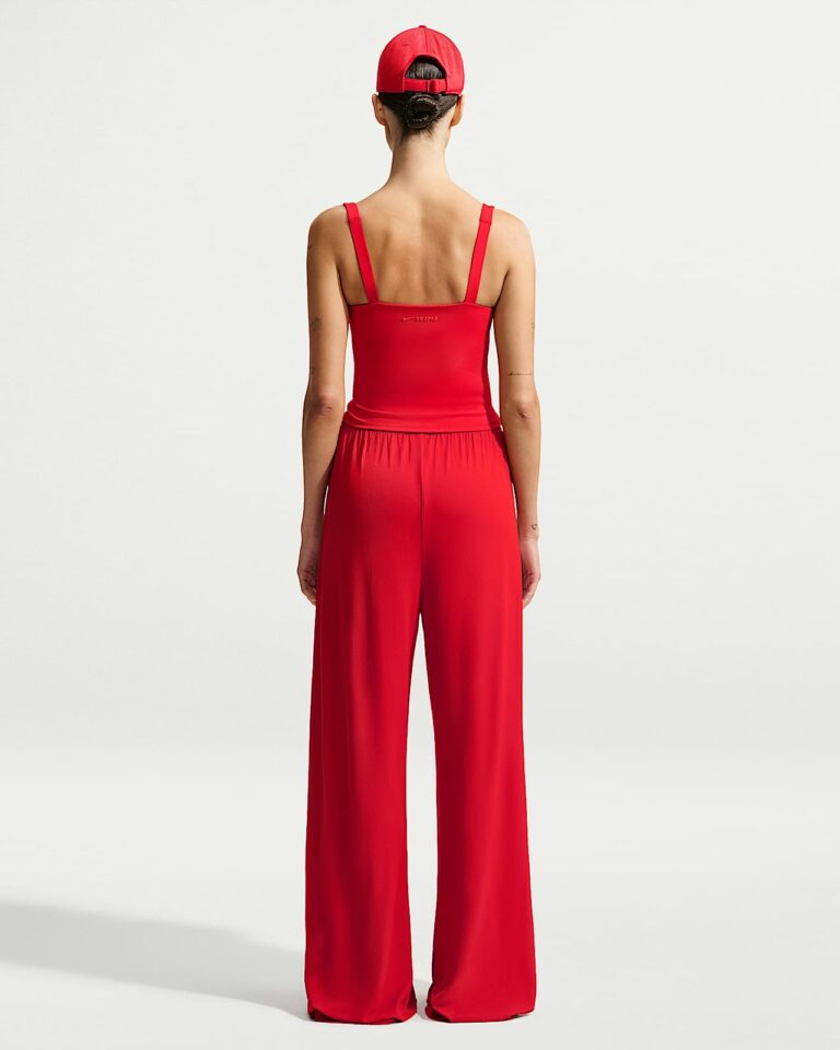 Майка NikeSKIMS Matte Square-Neck Tank «University Red» Женская