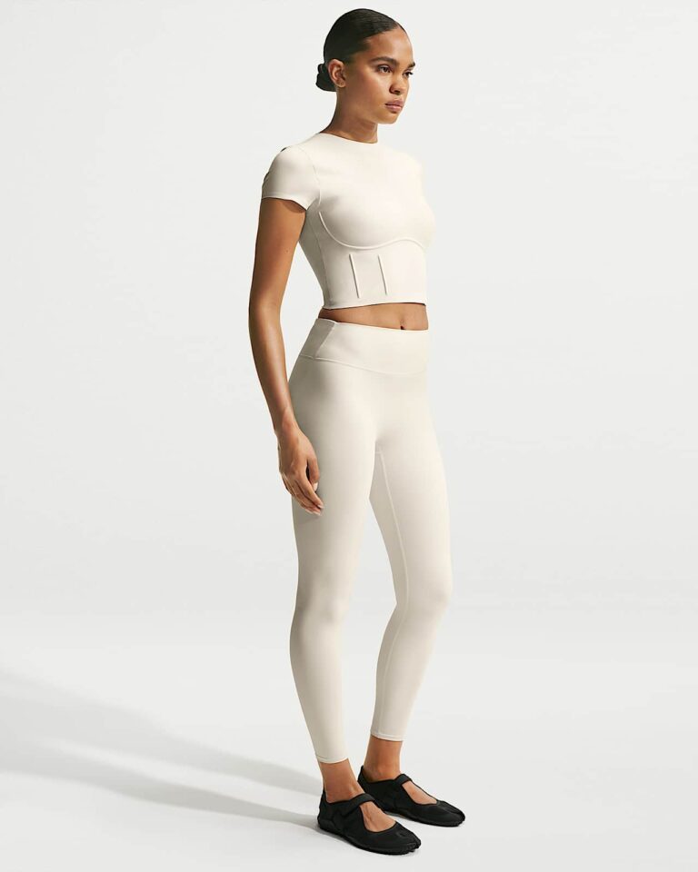 Леггинсы NikeSKIMS Matte High-Waisted 26″ Leggings «Actv Ivory» Женская