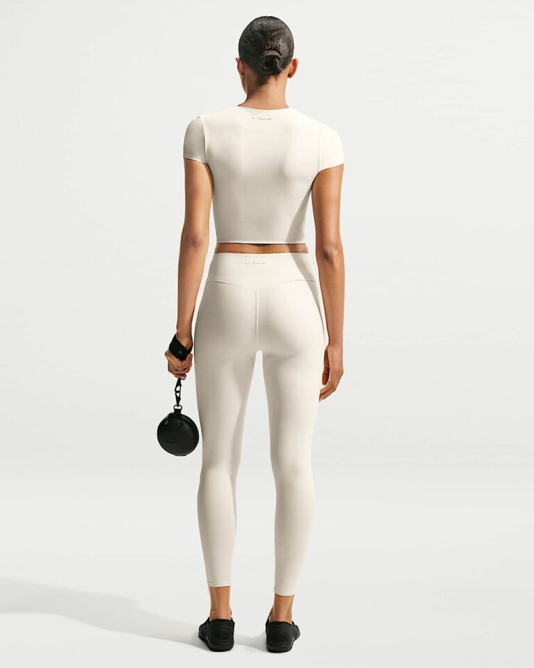 Леггинсы NikeSKIMS Matte High-Waisted 26″ Leggings «Actv Ivory» Женская