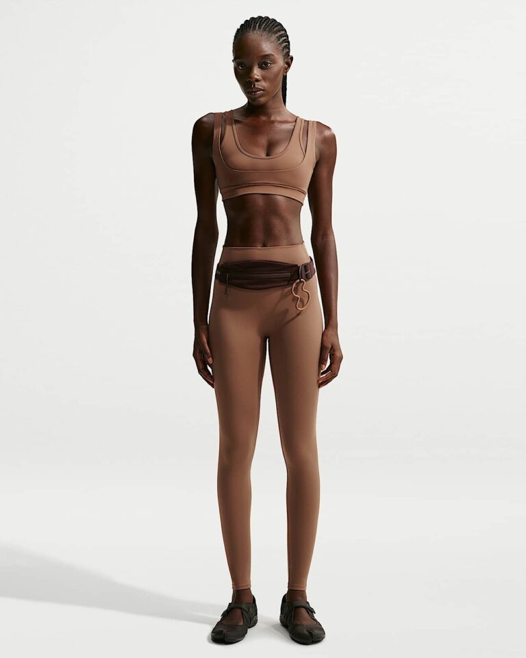 Леггинсы NikeSKIMS Matte High-Waisted 26″ Leggings «Carob Brown» Женская