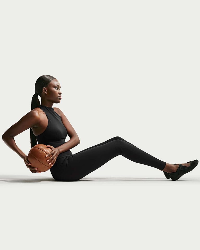 Леггинсы NikeSKIMS Matte High-Waisted 29″ Leggings «Obsidian» Женская