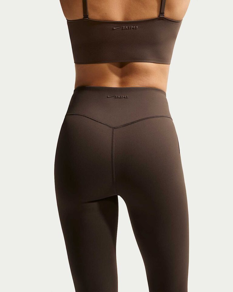 Леггинсы NikeSKIMS Matte High-Waisted 29″ Leggings «Dark Sepia» Женская