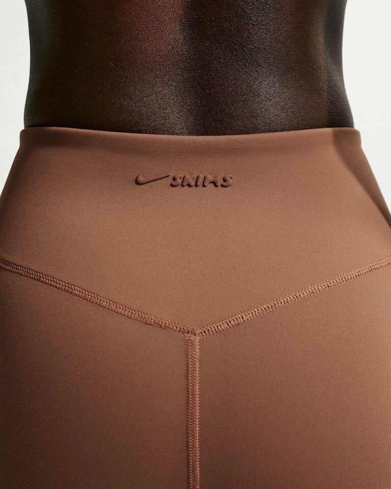 Леггинсы NikeSKIMS Matte High-Waisted 29″ Leggings «Carob Brown» Женская