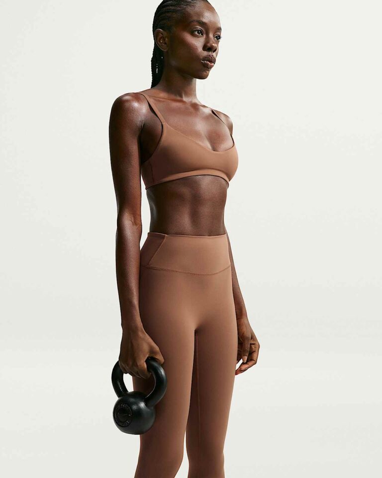 Леггинсы NikeSKIMS Matte High-Waisted 29″ Leggings «Carob Brown» Женская