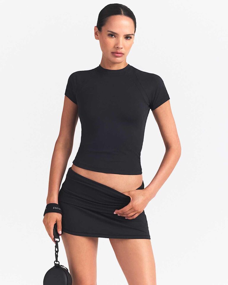 Футболка NikeSKIMS Airy Baby T-Shirt «Obsidian» Женская