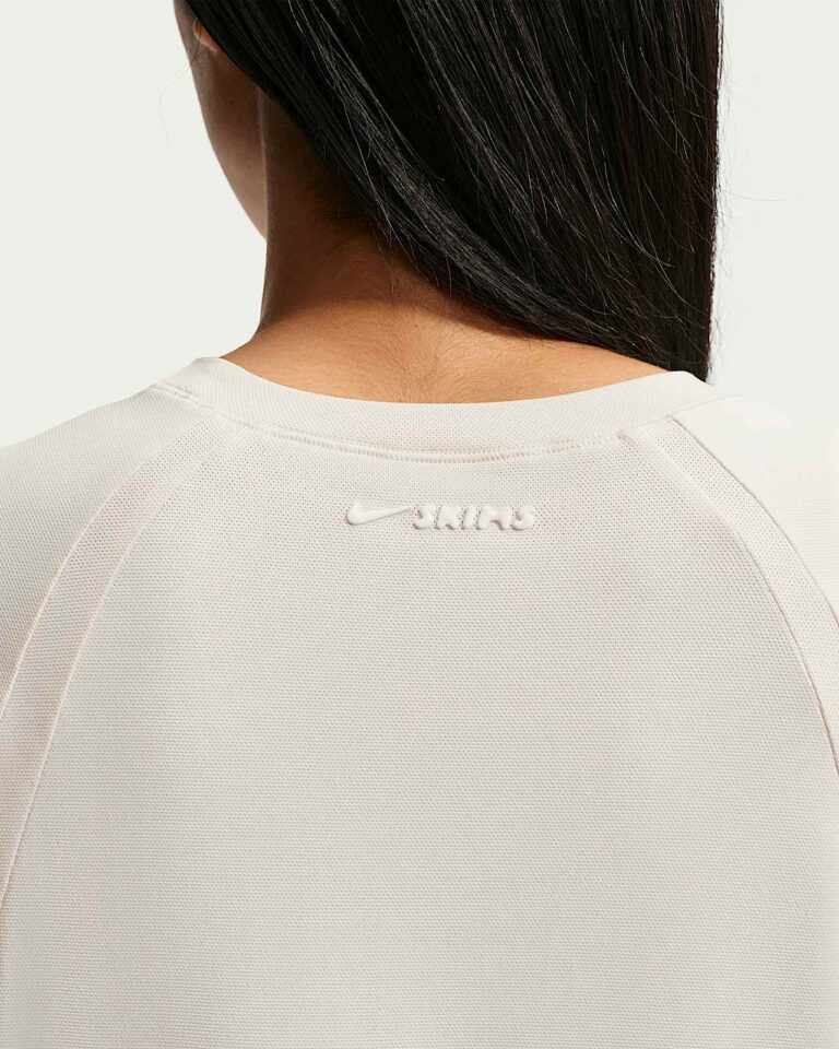 Футболка NikeSKIMS Airy Oversized T-Shirt «Actv Ivory» Женская