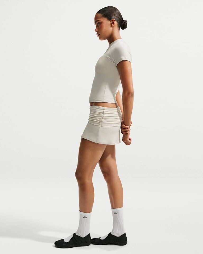 Юбка-шорты NikeSKIMS Airy Fold-Over Waistband Skort «Actv Ivory» Женская