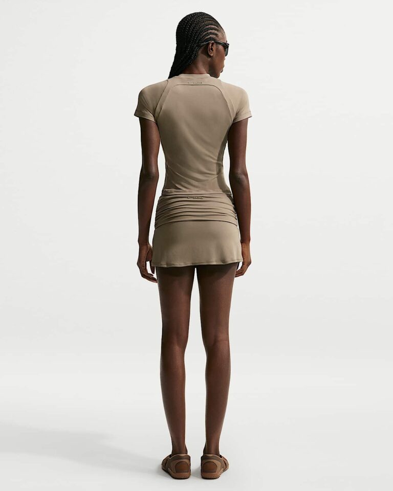 Юбка-шорты NikeSKIMS Airy Fold-Over Waistband Skort «Driftwood» Женская