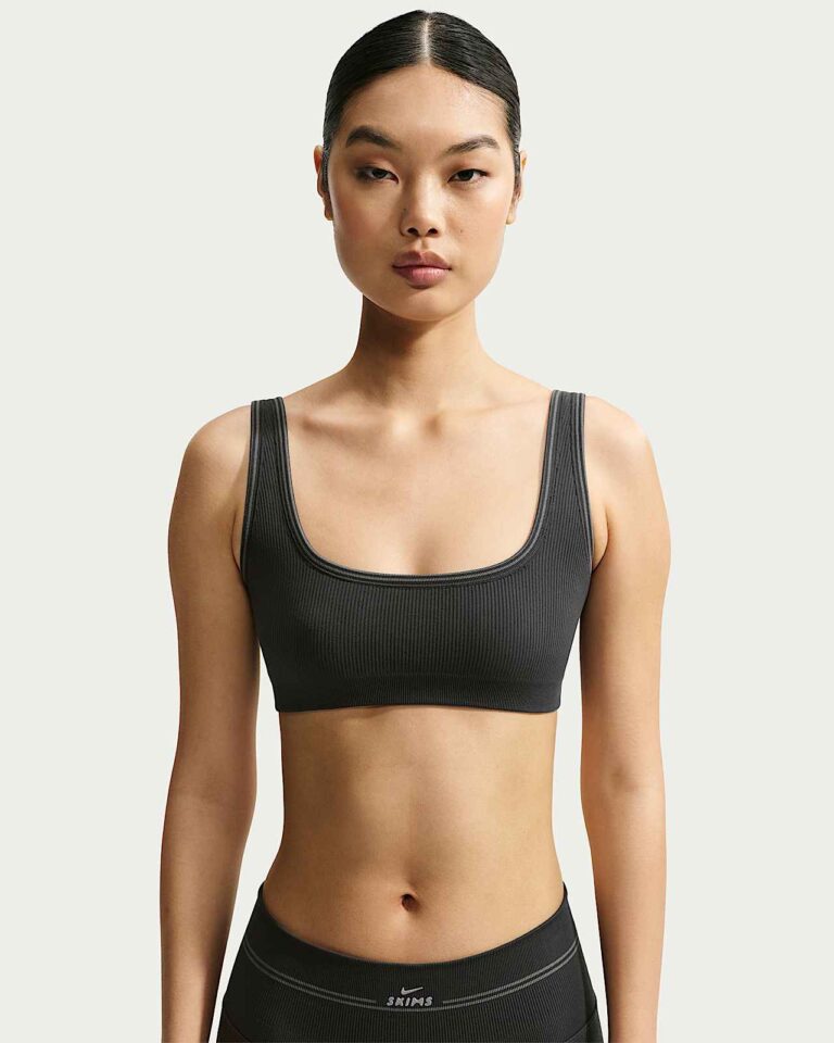 Топ NikeSKIMS Ribbed Seamless Micro-Scoop Bra «Obsidian/Armor» Женская