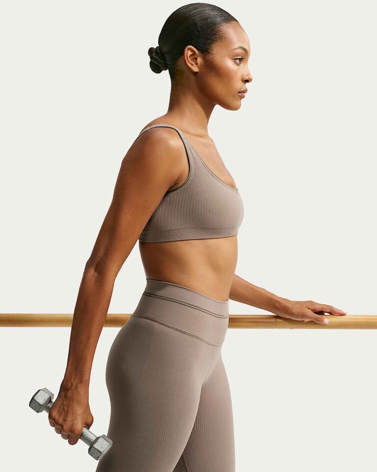 Топ NikeSKIMS Ribbed Seamless Micro-Scoop Bra «Driftwood» Женская
