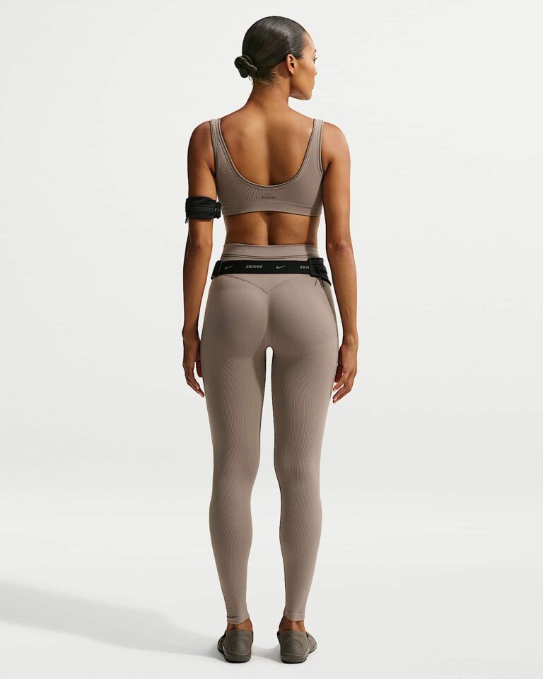 Топ NikeSKIMS Ribbed Seamless Micro-Scoop Bra «Driftwood» Женская