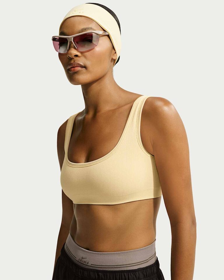 Топ NikeSKIMS Ribbed Seamless Micro-Scoop Bra «Lemon Drop» Женская