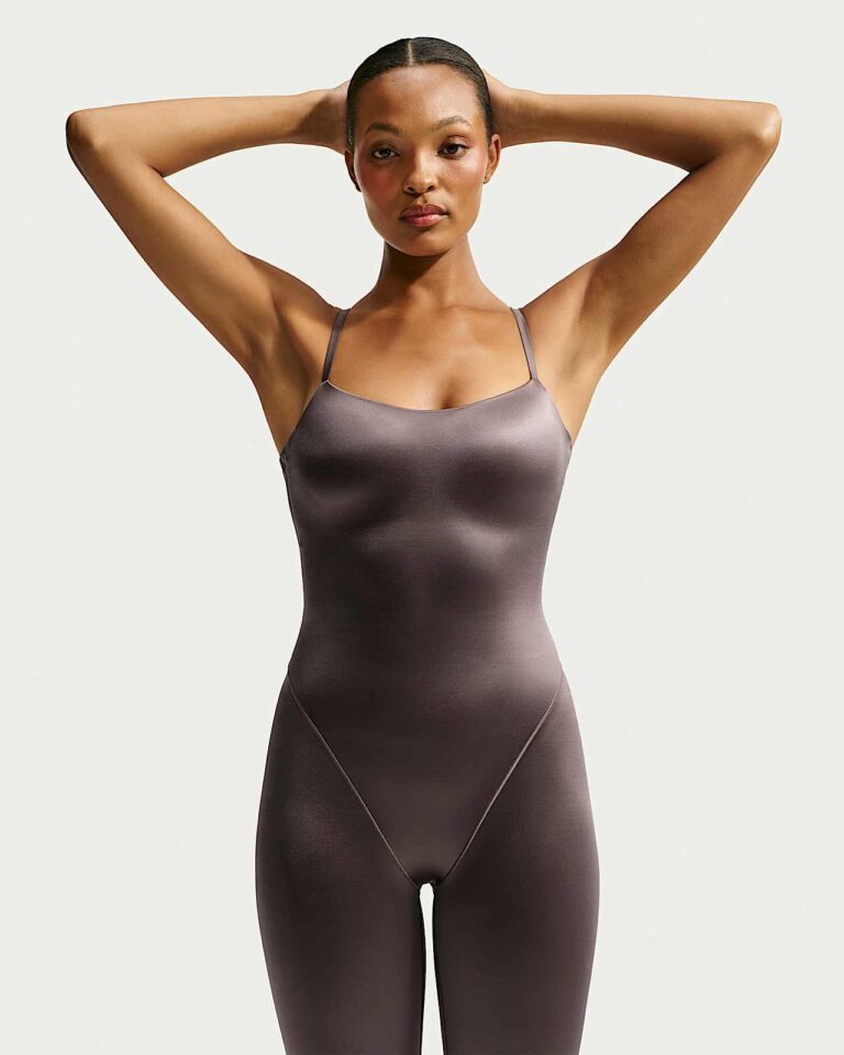 Боди NikeSKIMS Satin Shine Cami Bodysuit «Resin» Женская