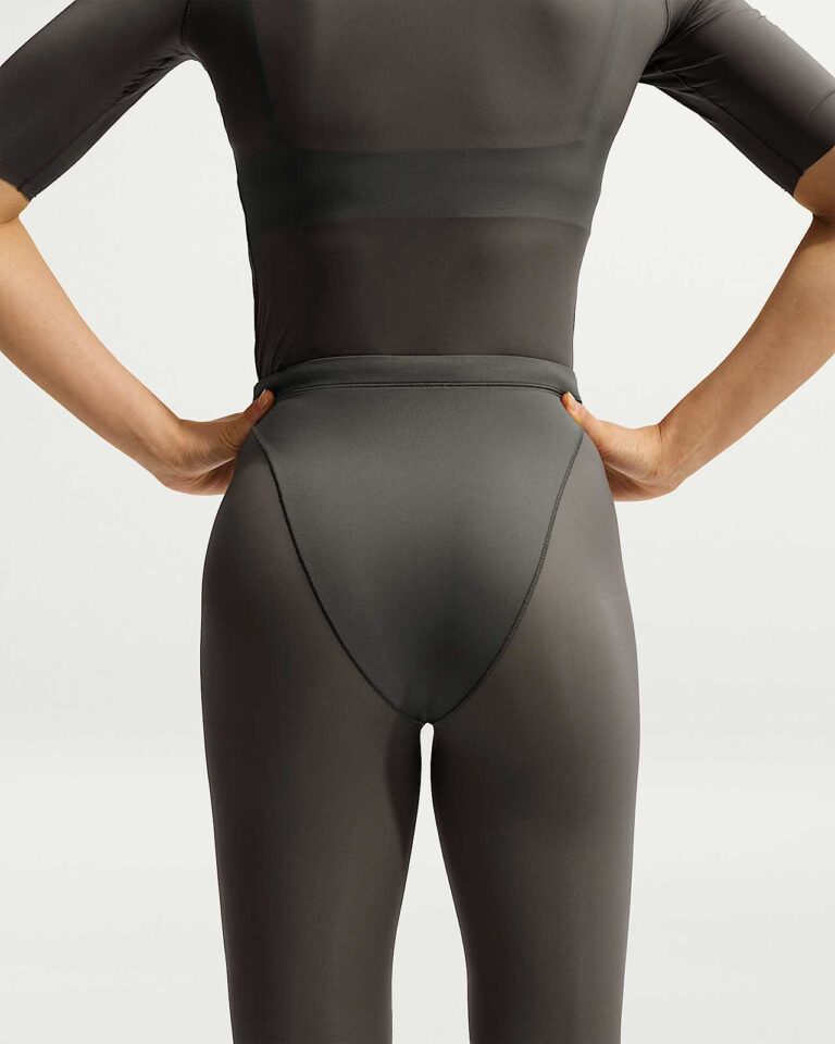 Леггинсы NikeSKIMS Weightless High-Waisted V-Panel Leggings «Boulder» Женская