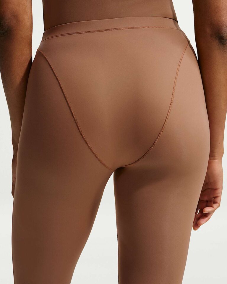 Леггинсы NikeSKIMS Weightless High-Waisted V-Panel Leggings «Carob Brown» Женская