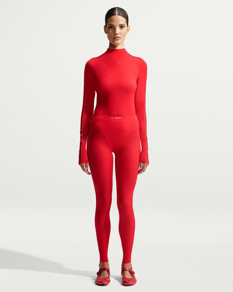 Леггинсы NikeSKIMS Weightless High-Waisted V-Panel Leggings «University Red» Женская