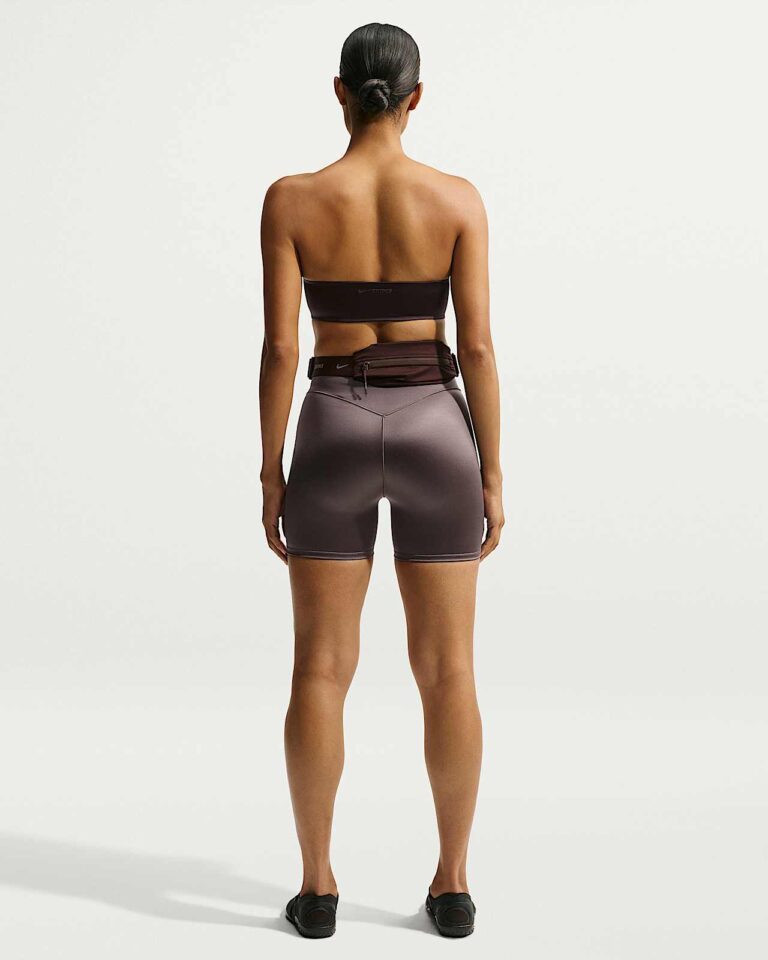 Велосипедки NikeSKIMS Satin Shine High-Waisted 5″ Biker Shorts «Resin» Женская