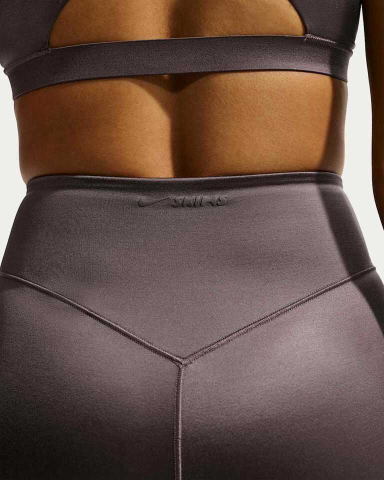 Леггинсы NikeSKIMS Satin Shine High-Waisted Bonded 26″ Leggings «Resin» Женская