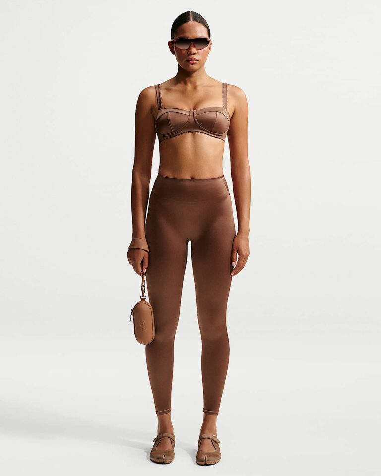 Леггинсы NikeSKIMS Satin Shine High-Waisted Bonded 26″ Leggings «Carob Brown» Женская