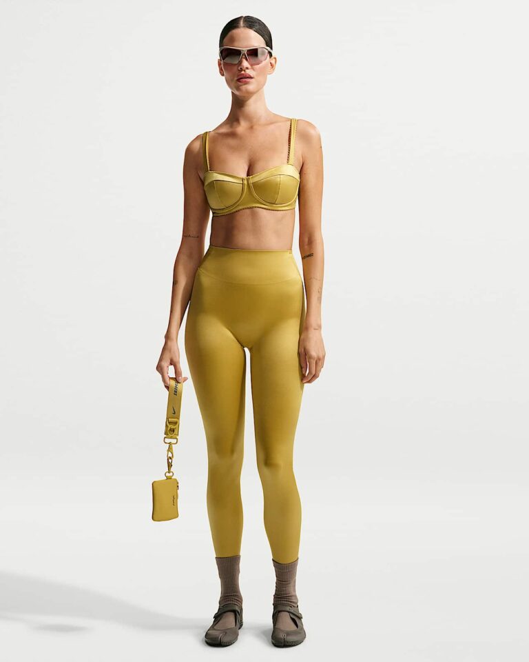 Леггинсы NikeSKIMS Satin Shine High-Waisted Bonded 26″ Leggings «Citrine» Женская