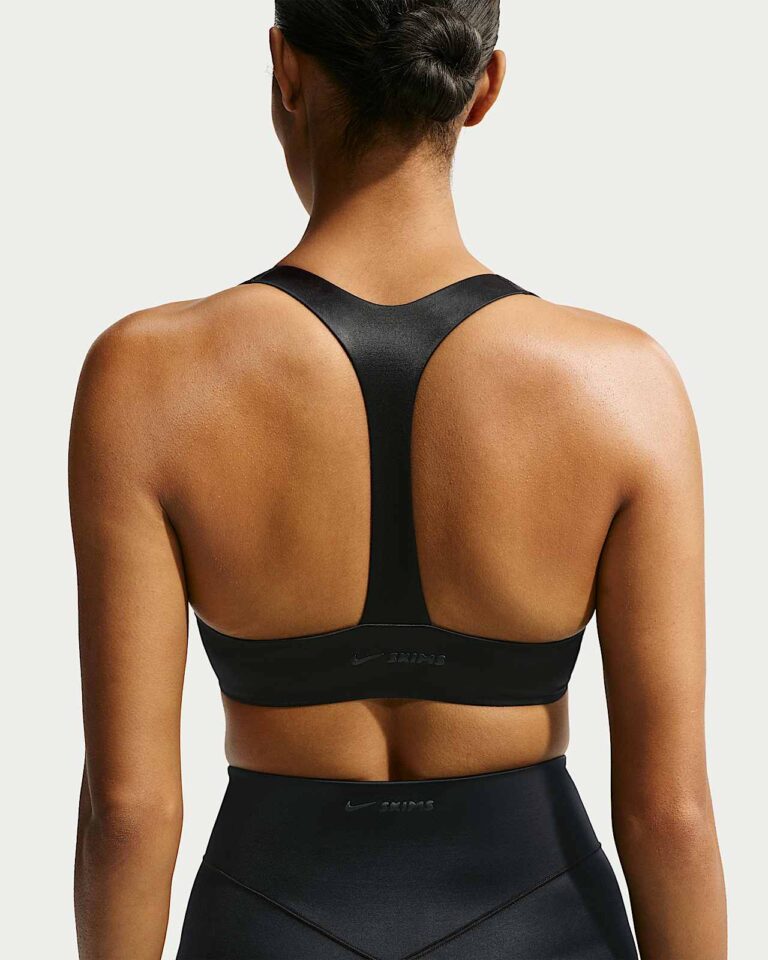Топ NikeSKIMS Satin Shine Plunge Bra «Obsidian» Женская