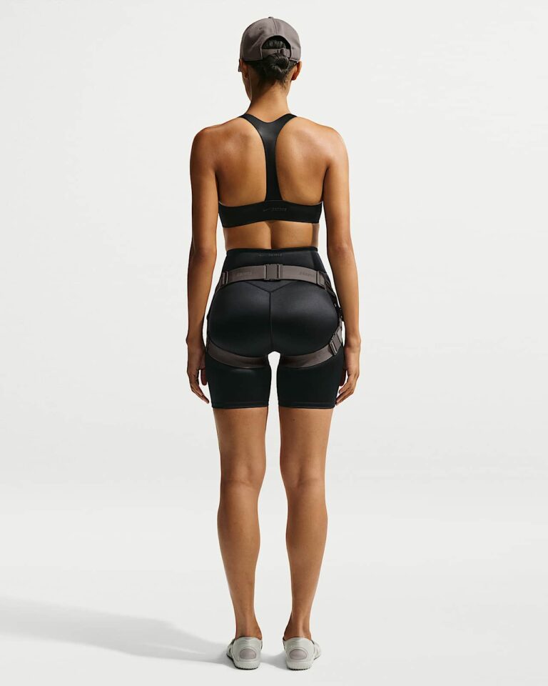 Топ NikeSKIMS Satin Shine Plunge Bra «Obsidian» Женская
