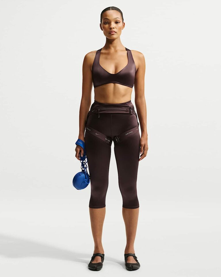 Топ NikeSKIMS Satin Shine Plunge Bra «Phoenix» Женская
