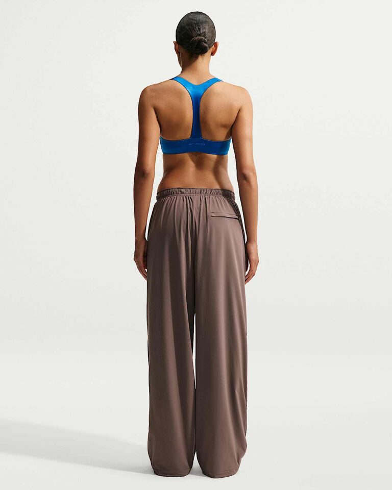 Топ NikeSKIMS Satin Shine Plunge Bra «Cobalt» Женская