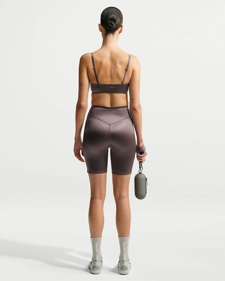 Топ NikeSKIMS Satin Shine Scoop Cami Bra «Resin» Женская