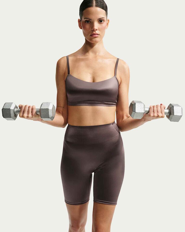 Топ NikeSKIMS Satin Shine Scoop Cami Bra «Resin» Женская