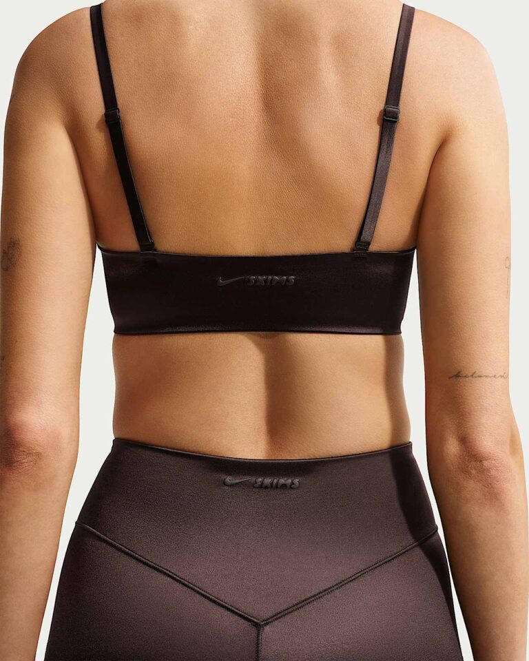 Топ NikeSKIMS Satin Shine Scoop Cami Bra «Phoenix» Женская