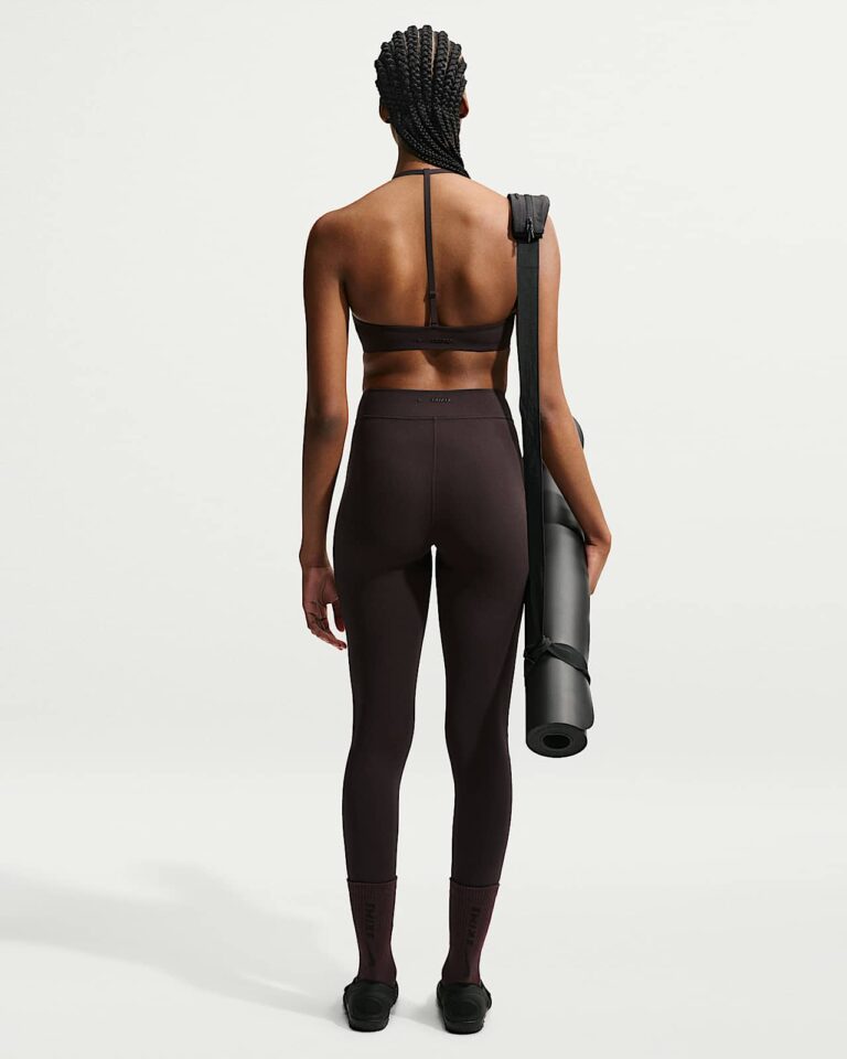 Топ NikeSKIMS Studio Stretch Triangle Sports Bra «Dark Roast» Женская