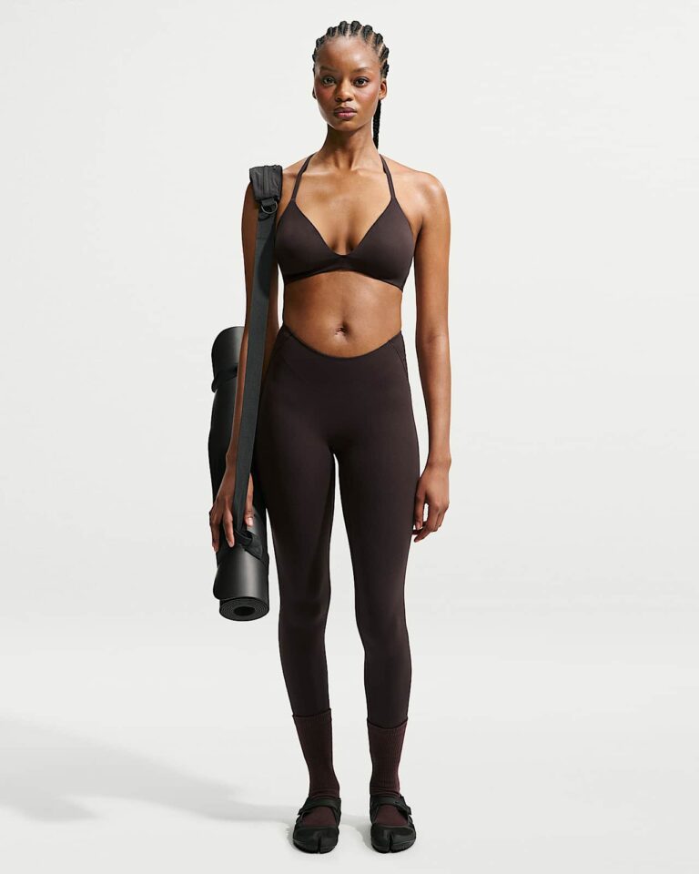 Топ NikeSKIMS Studio Stretch Triangle Sports Bra «Dark Roast» Женская