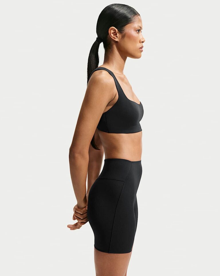 Топ NikeSKIMS Studio Stretch Square Neck Bra «Obsidian» Женская