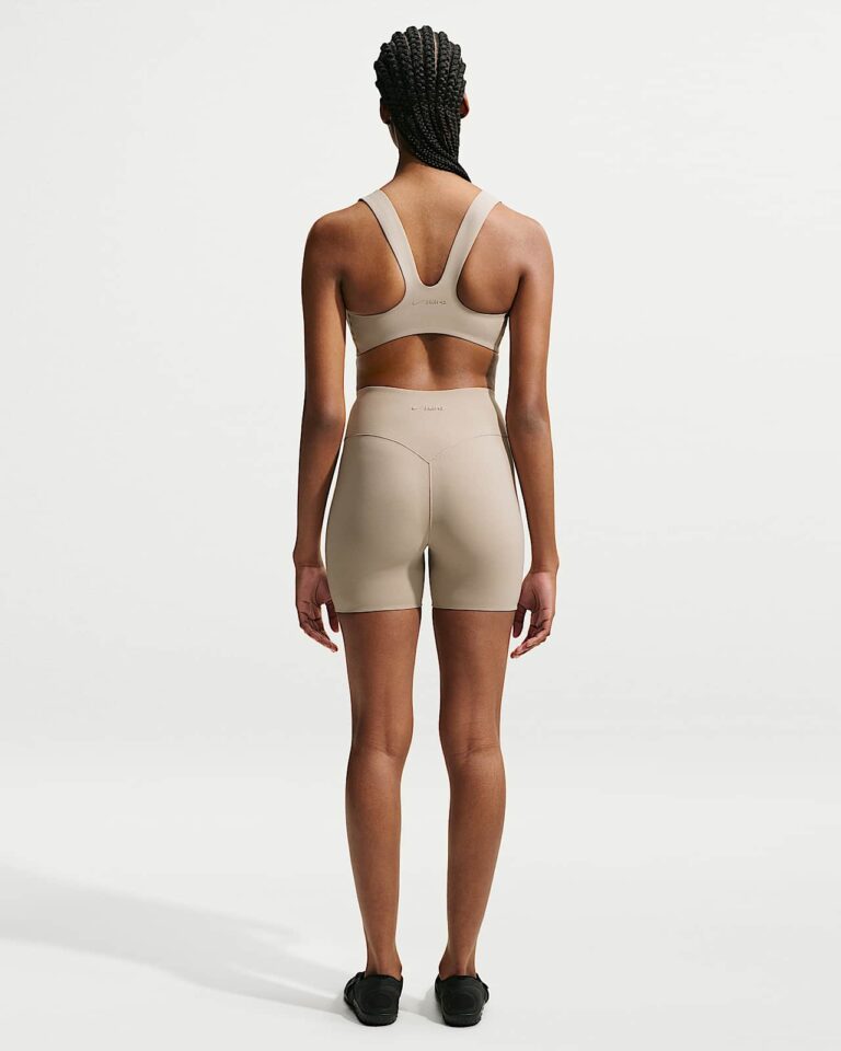 Топ NikeSKIMS Studio Stretch Square Neck Bra «Linen» Женская