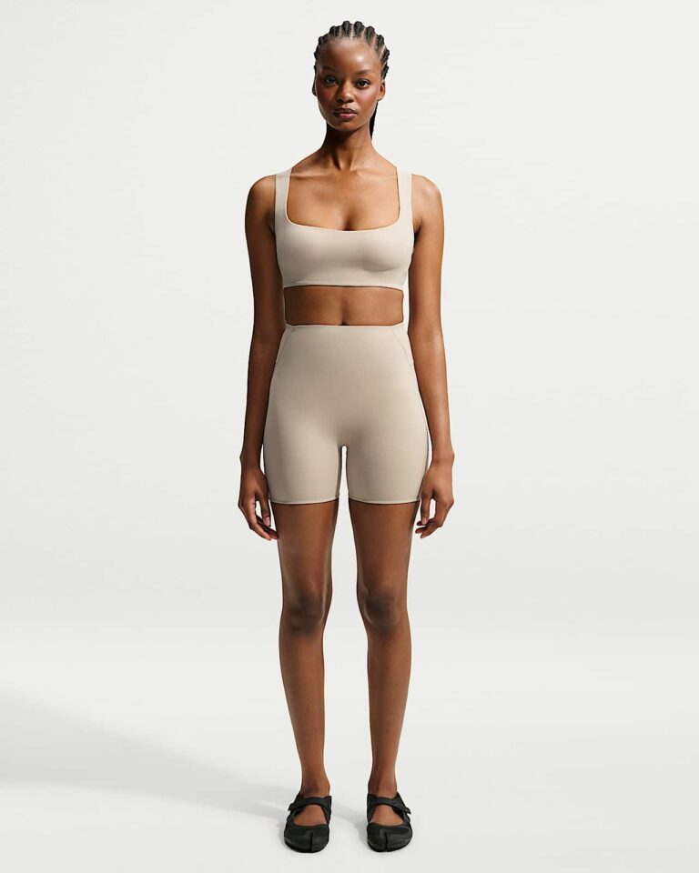 Шорты NikeSKIMS Studio Stretch 5″ Shorts «Linen» Женская