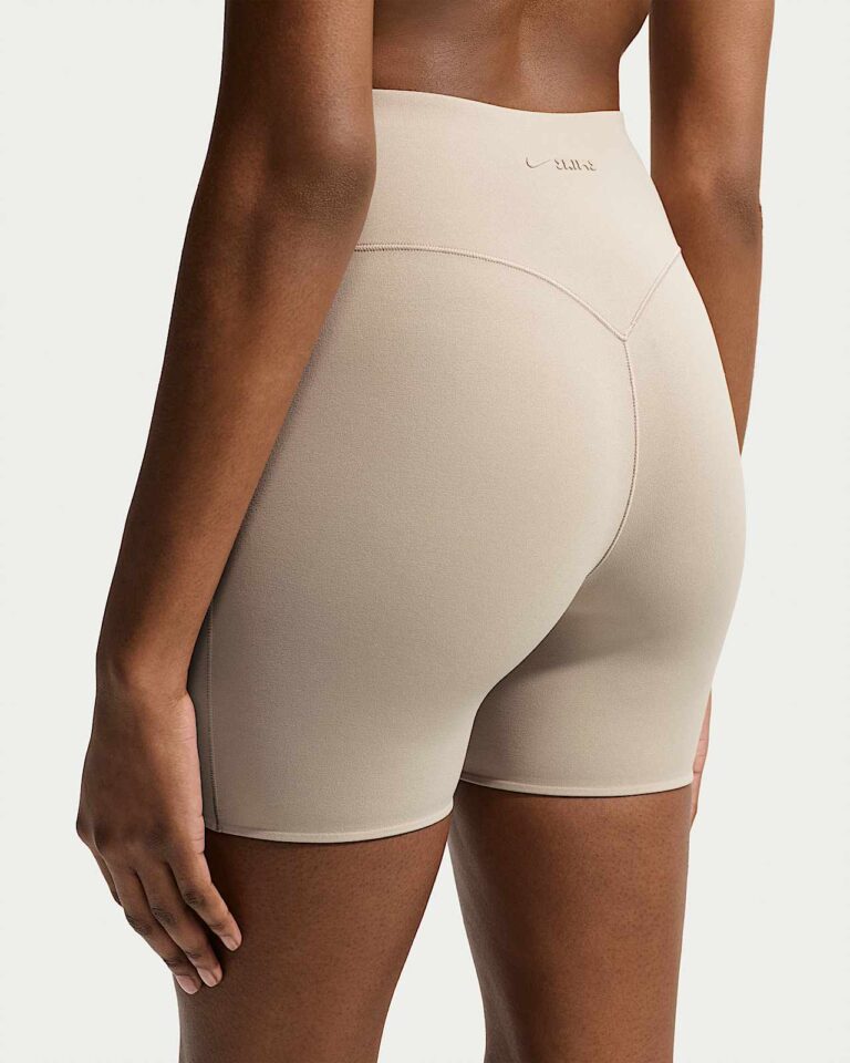 Шорты NikeSKIMS Studio Stretch 5″ Shorts «Linen» Женская