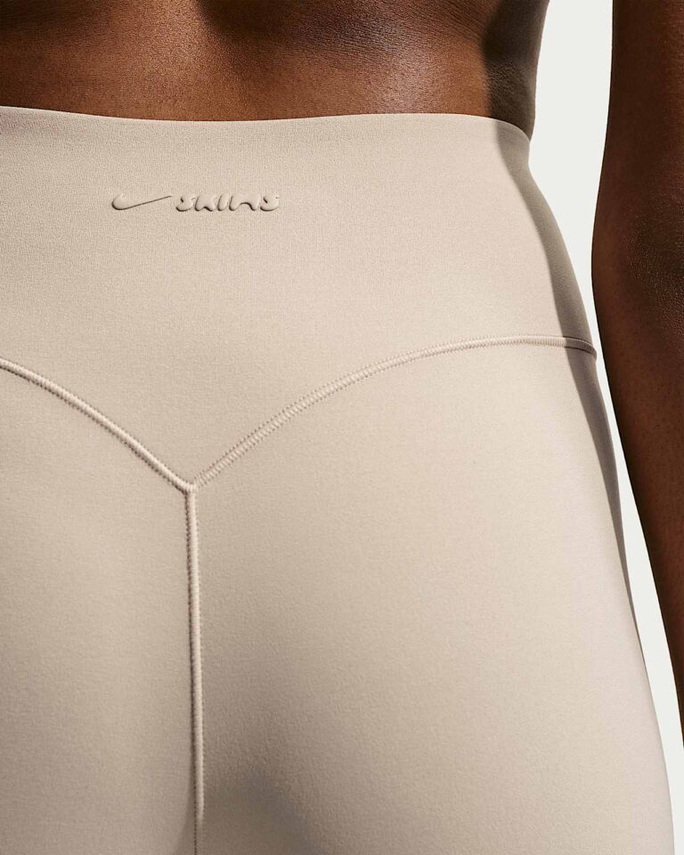 Шорты NikeSKIMS Studio Stretch 5″ Shorts «Linen» Женская