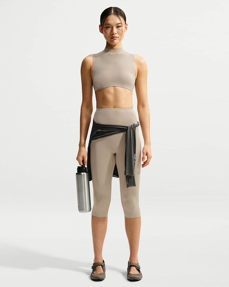 Леггинсы NikeSKIMS Studio Stretch 17″ Leggings «Linen» Женская