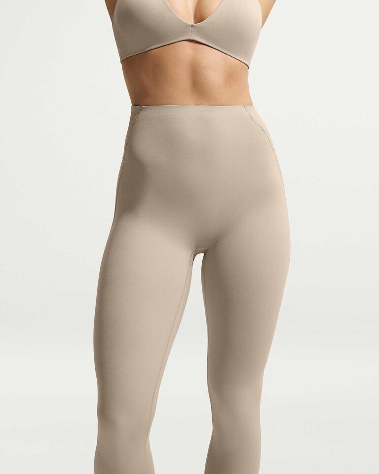 Леггинсы NikeSKIMS Studio Stretch 26″ Leggings «Linen» Женская