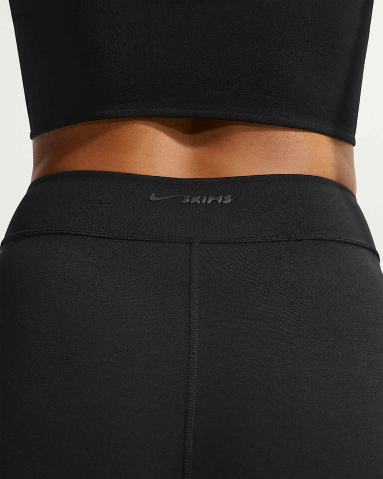 Шорты NikeSKIMS Studio Stretch 2″ Shorts «Obsidian» Женская