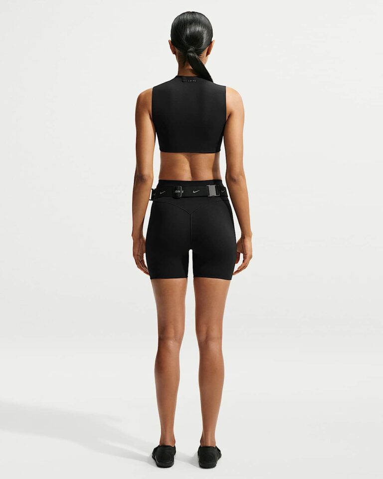 Топ NikeSKIMS Studio Stretch Light-Support Mock Neck Sports Bra «Obsidian» Женская
